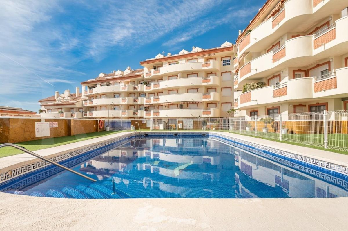 Cozy Getaway With Pool, Close To The By Rems * Benalmadena